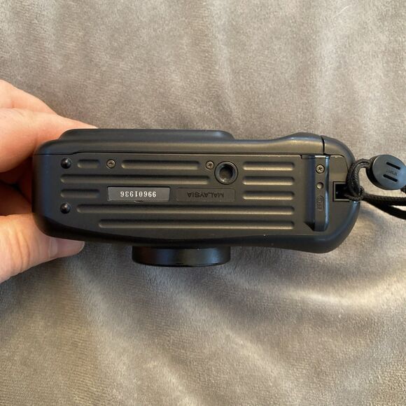 Minolta Freedom Action Zoom Point & Shoot Camera 38-60mm Untested - Picture 14 of 14